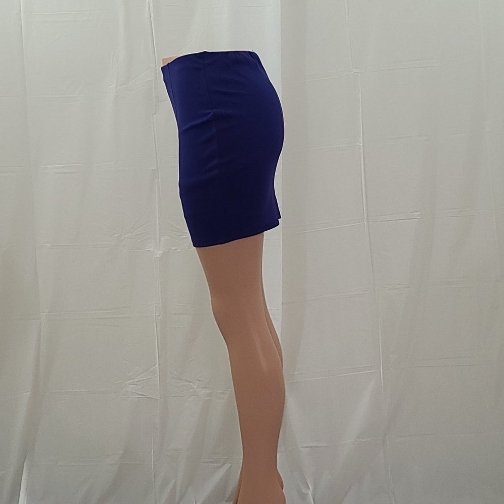 Blue Tight fit mini skirt Brand New - Picture 2 of 4